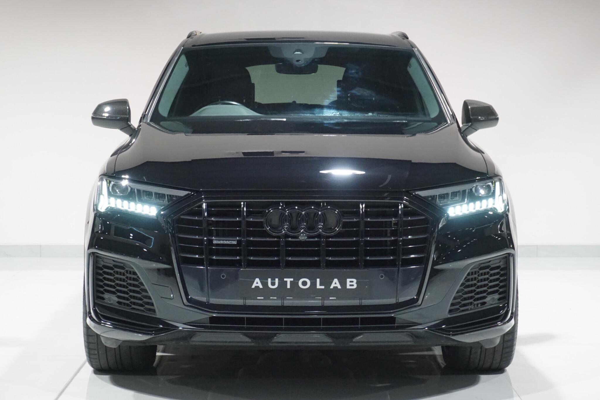 Audi Q7 3.0 TFSIe V6 55 S line SUV 5dr Petrol Plug-in Hybrid Tiptronic quattro Euro 6 (s/s) 17.9kWh (381 ps)